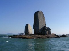 福州皇帝洞生態(tài)大峽谷+平潭海壇古城、球幕電影+龍鳳頭海濱浴場(chǎng)二日游19.8